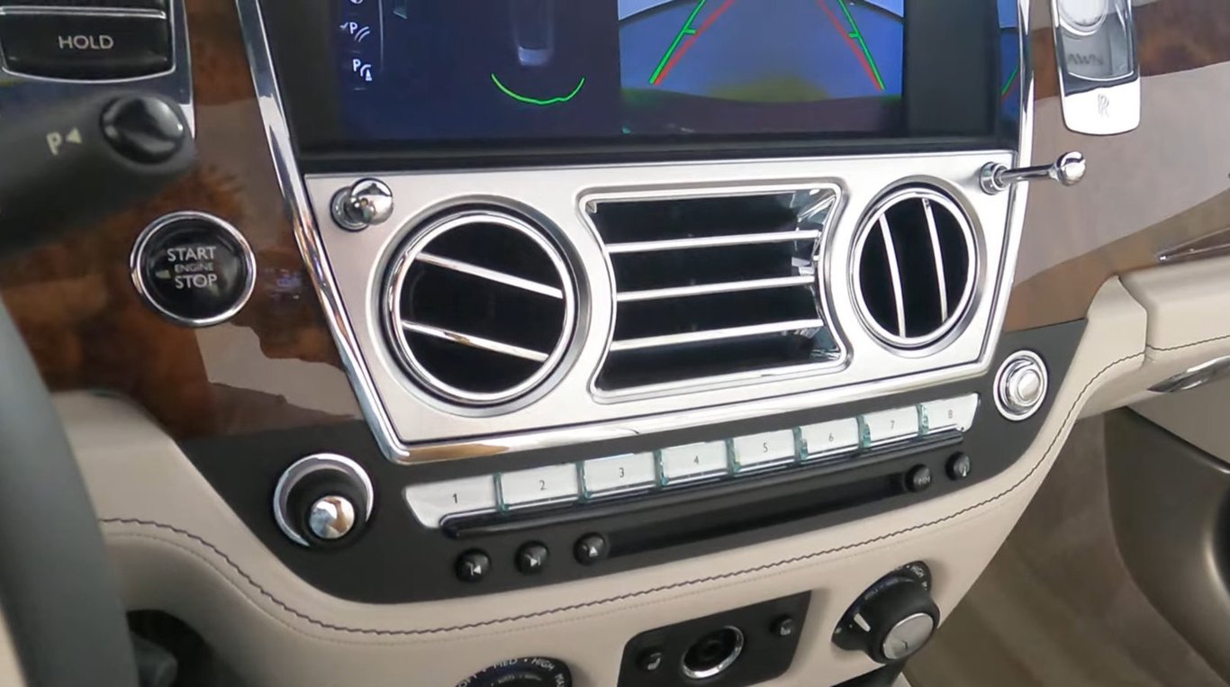 2019 Rolls-Royce Dawn photo 27 of 31