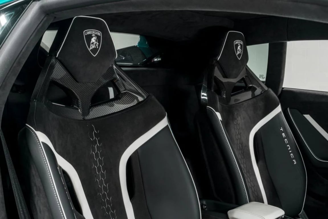 2023 Lamborghini Huracan Tecnica photo 21 of 55