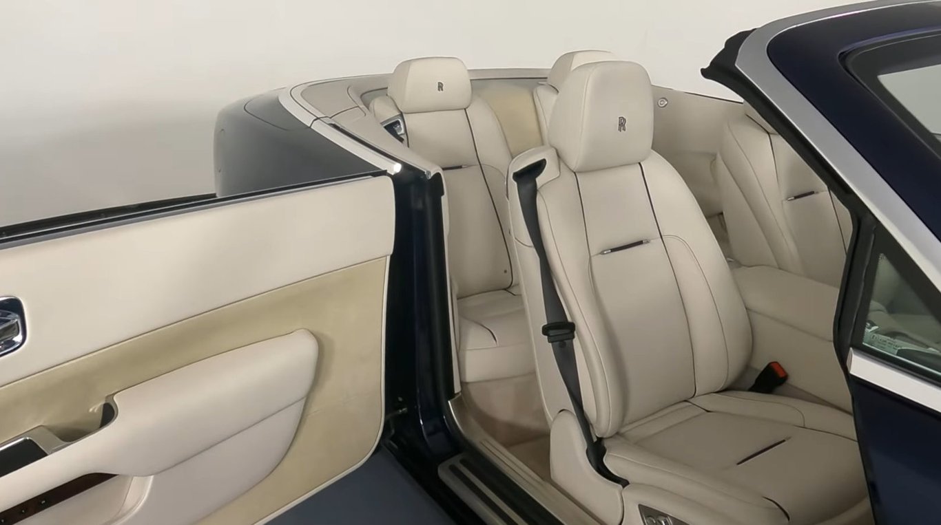 2019 Rolls-Royce Dawn photo 20 of 31