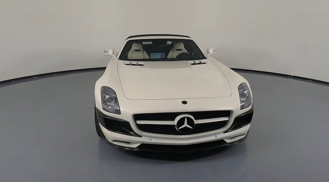 2012 Mercedes-Benz SLS-Class AMG photo 2 of 26