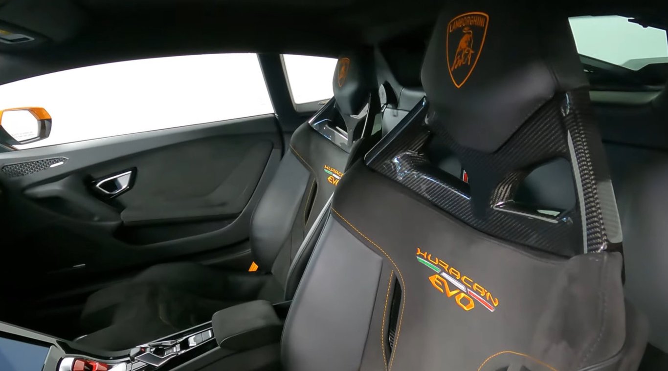 2020 Lamborghini Huracan EVO GT Celebtration photo 12 of 23