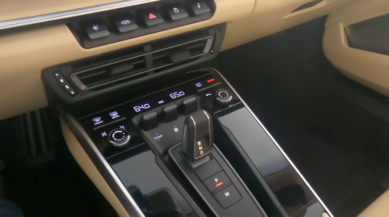 2021 Porsche 911 Targa 4S Heritage Edition photo 24 of 29