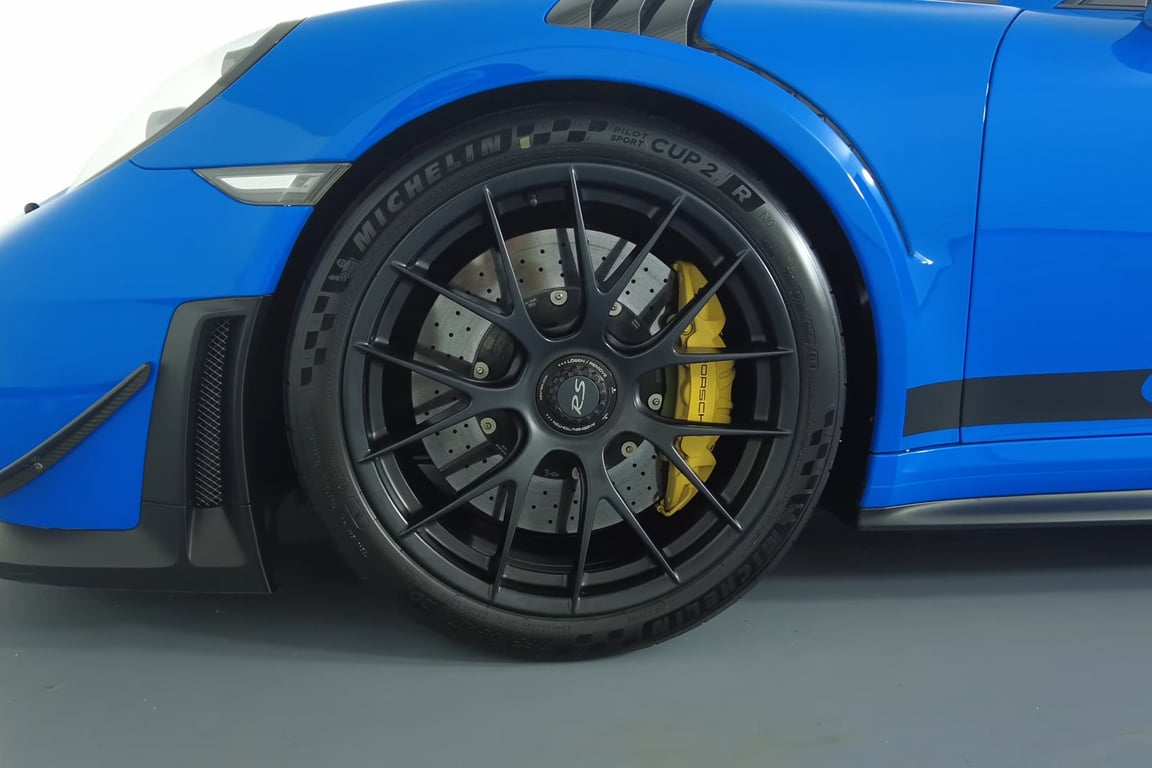 2019 Porsche 911 GT2 RS photo 6 of 29