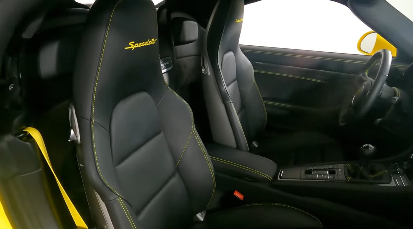 2019 Porsche 911 Speedster photo 18 of 21
