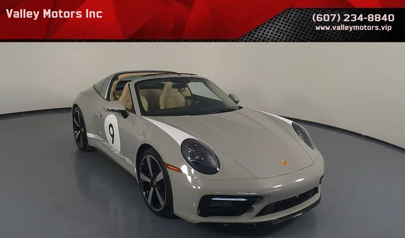 2021 Porsche 911 Targa 4S Heritage Edition, photo 1 of 30