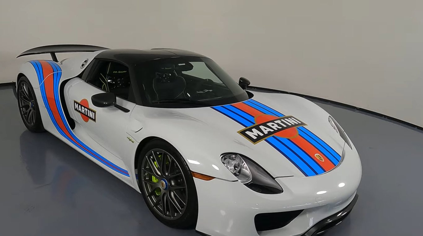 2015 Porsche 918 Spyder Weissach photo 2 of 28