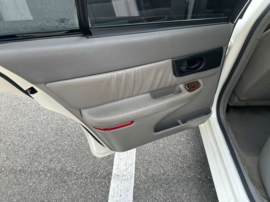 2003 BUICK Regal LS photo 11 of 12