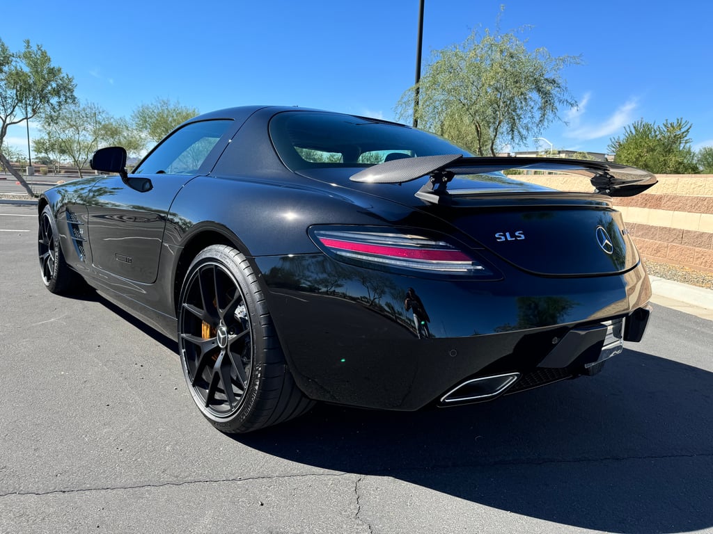 2015 Mercedes-Benz SLS-Class SLS AMG GT Final Edition photo 12 of 49