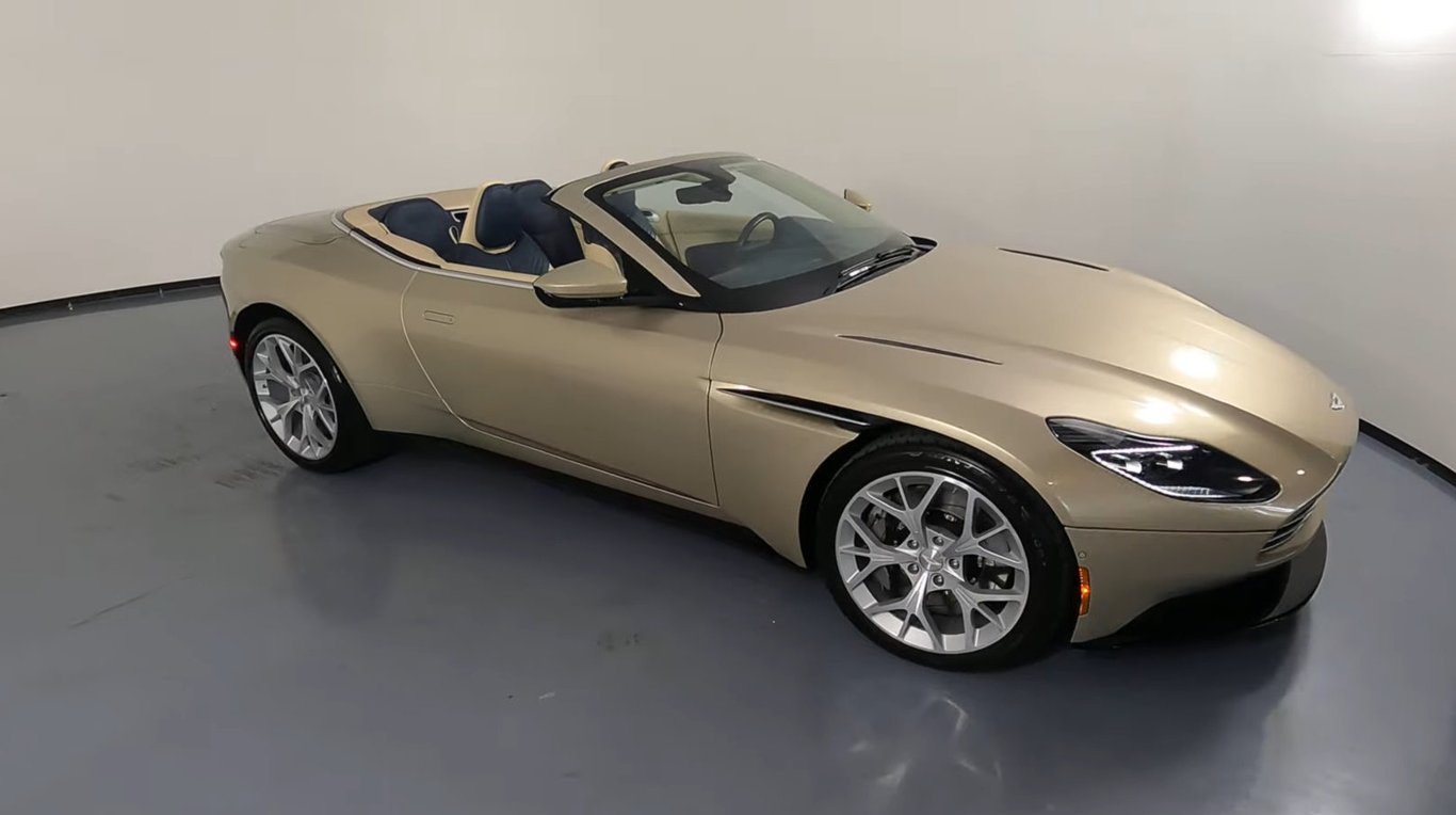 2019 Aston Martin DB11 Volante photo 3 of 33