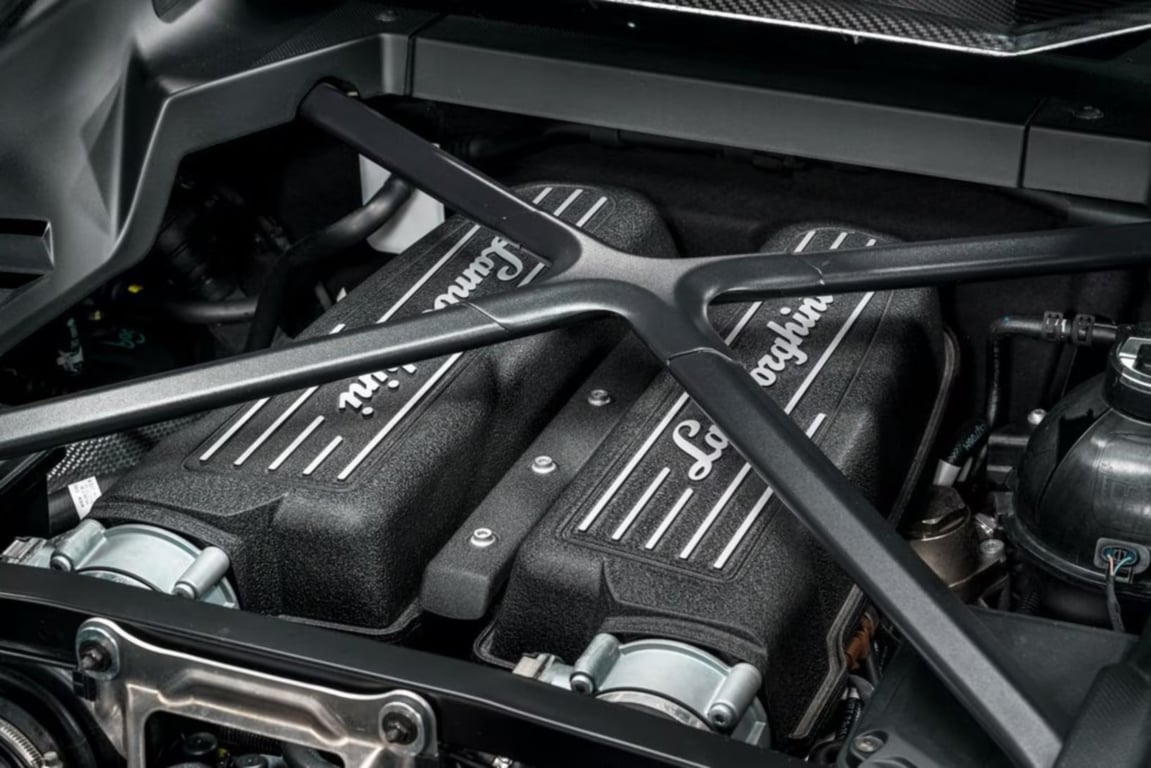 2023 Lamborghini Huracan Tecnica photo 12 of 55
