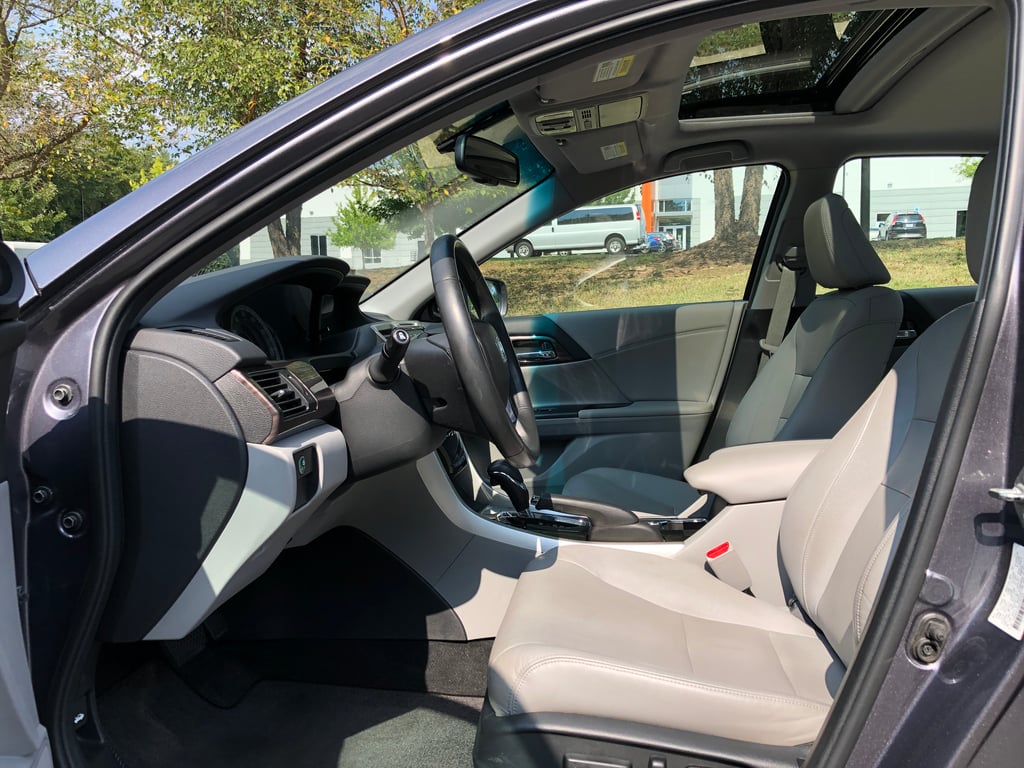 2016 HONDA Accord EX-L photo 11 of 21