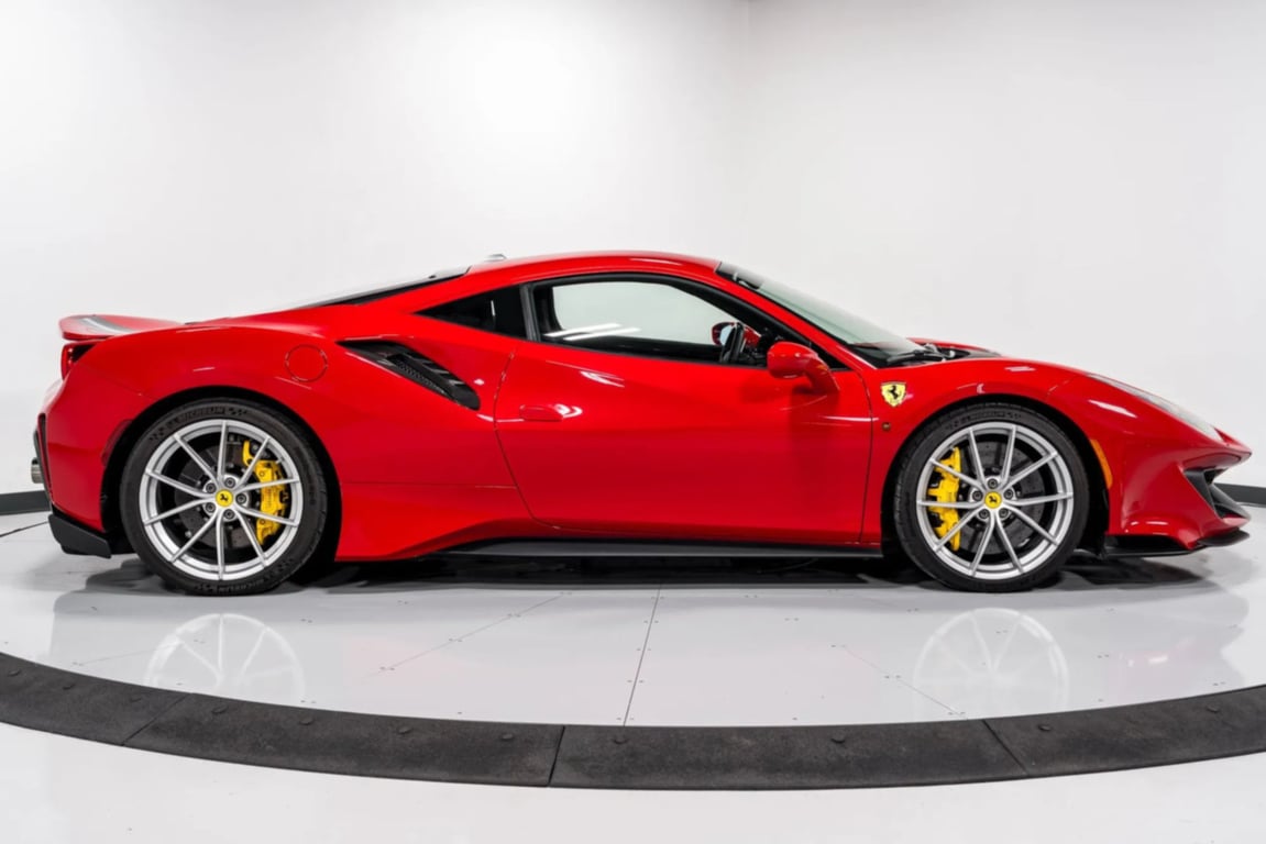 2020 Ferrari 488 Pista photo 13 of 51