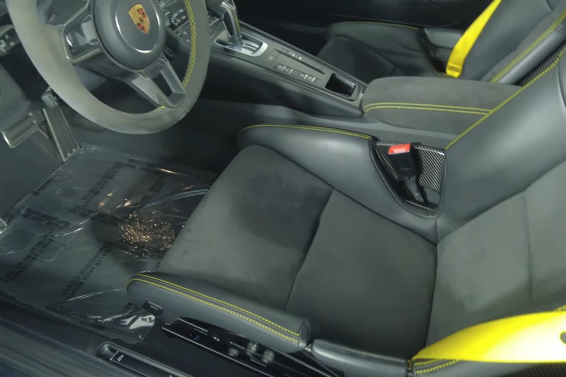 2019 Porsche 911 GT2 RS photo 18 of 29