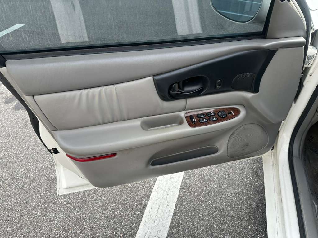 2003 BUICK Regal LS photo 8 of 12