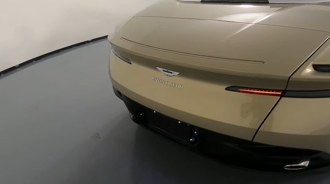 2019 Aston Martin DB11 Volante photo 14 of 33