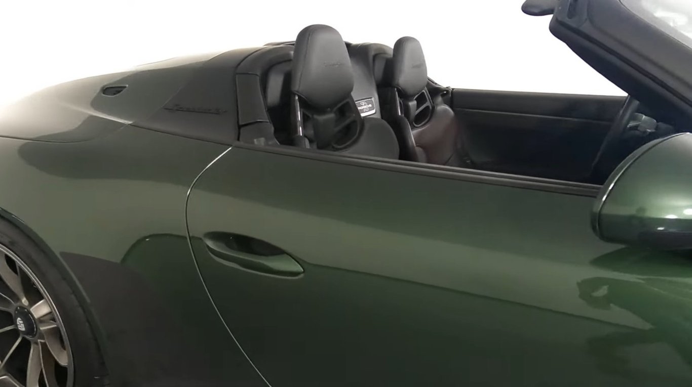 2019 Porsche 911 Speedster photo 12 of 26