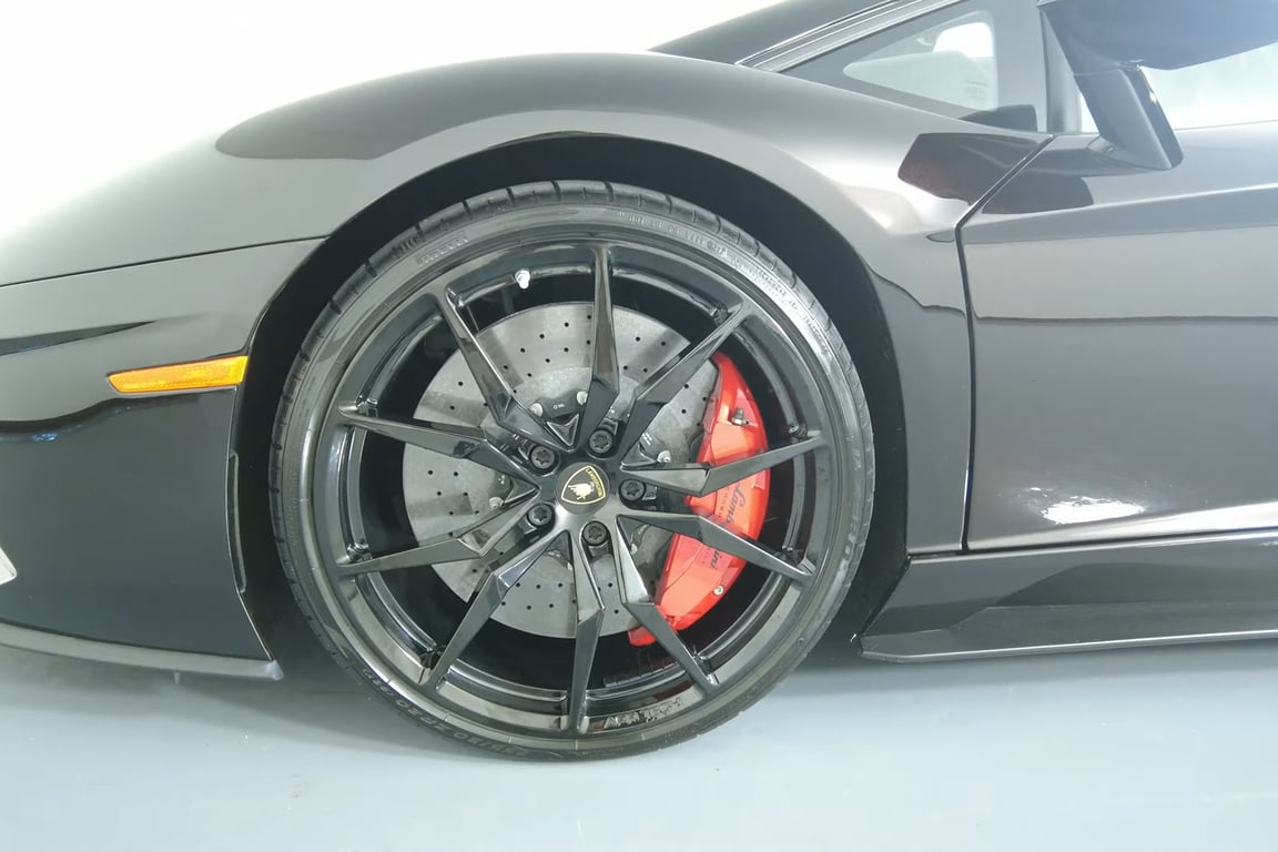 2018 Lamborghini Aventador S Roadster photo 5 of 15