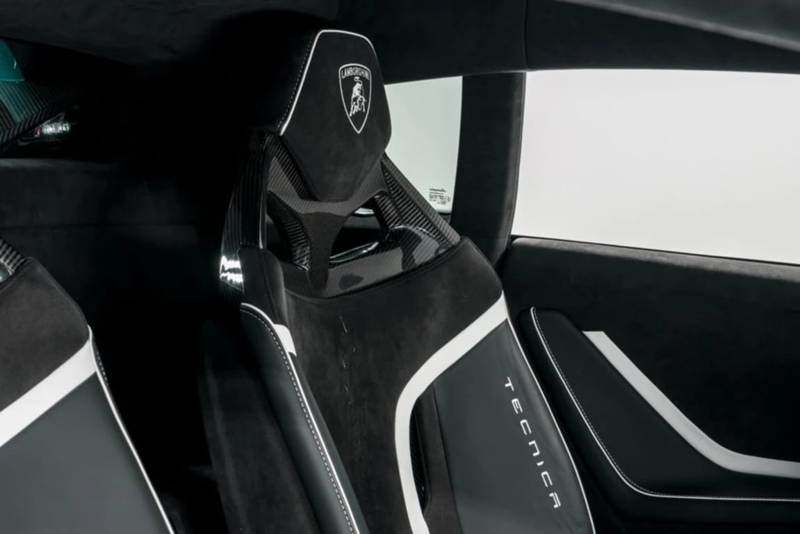 2023 Lamborghini Huracan Tecnica photo 26 of 55