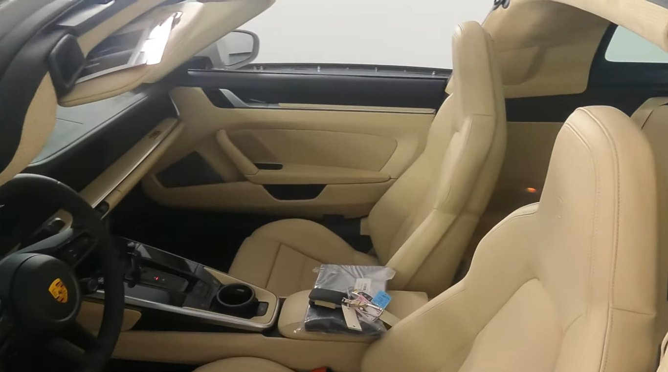2021 Porsche 911 Targa 4S Heritage Edition photo 15 of 29
