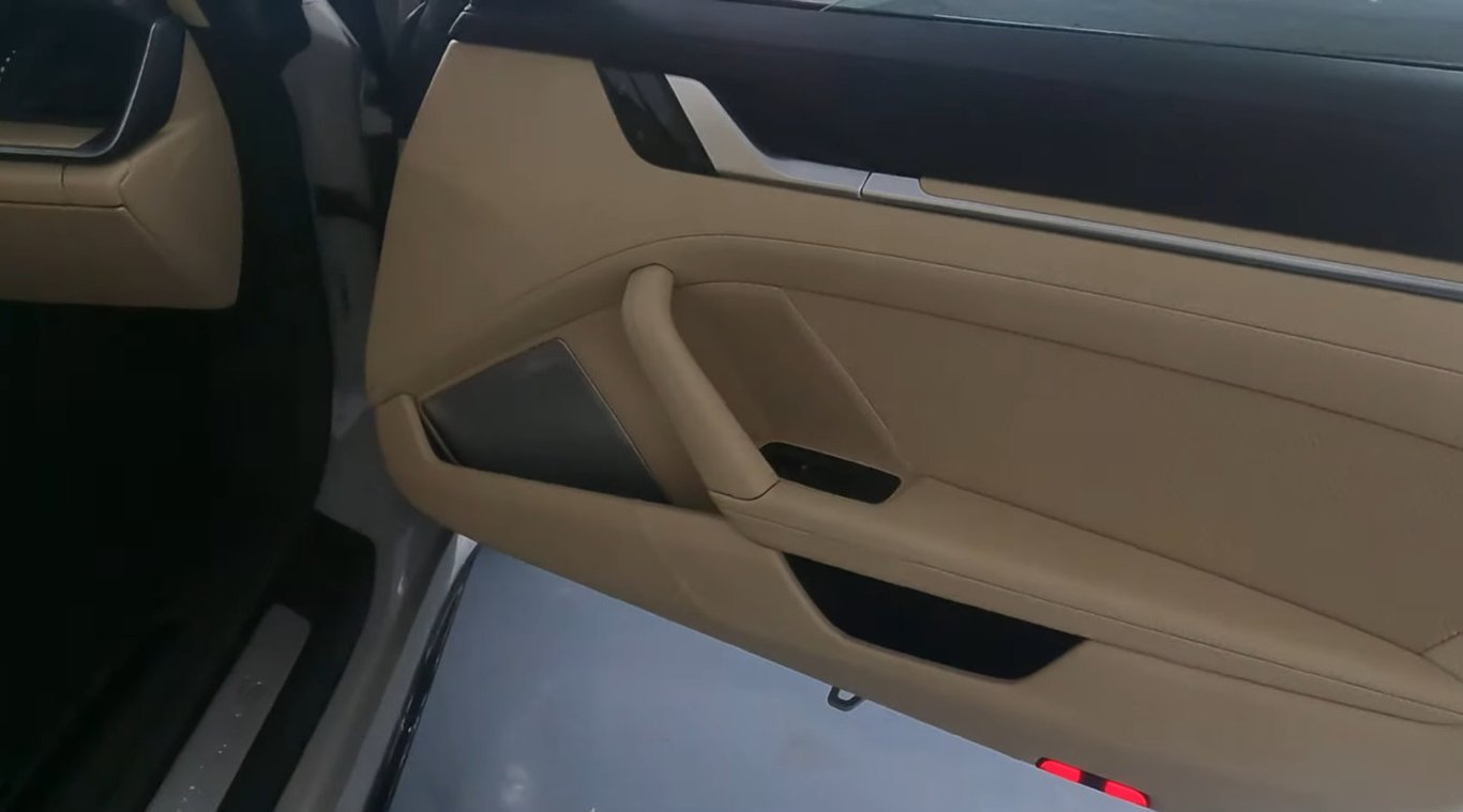 2021 Porsche 911 Targa 4S Heritage Edition photo 19 of 29