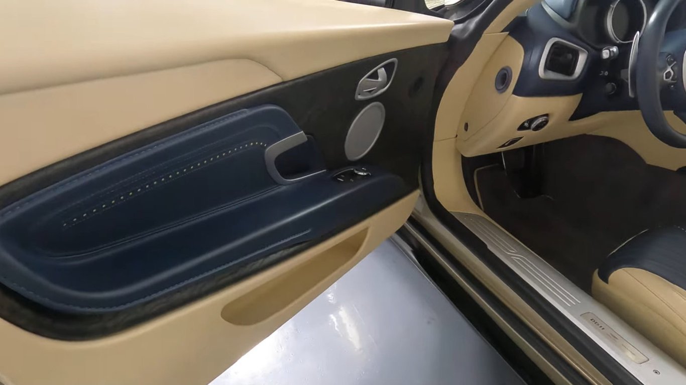 2019 Aston Martin DB11 Volante photo 21 of 33