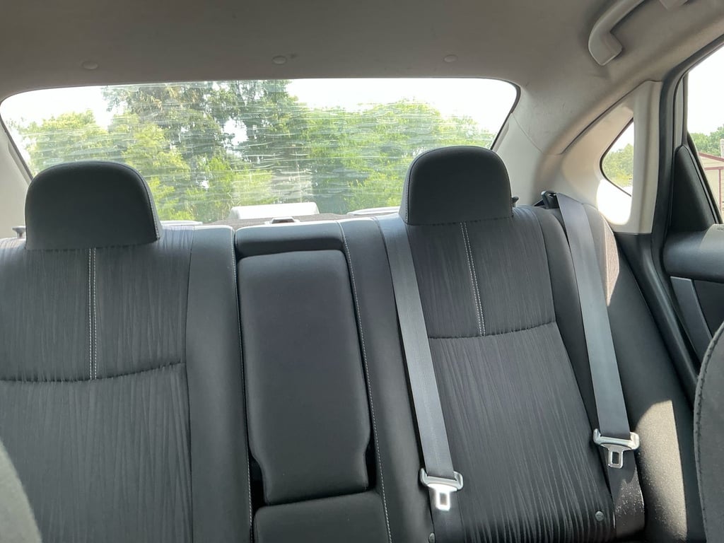 2017 NISSAN Sentra SV photo 6 of 9