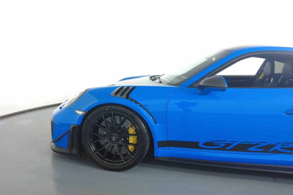 2019 Porsche 911 GT2 RS photo 7 of 29