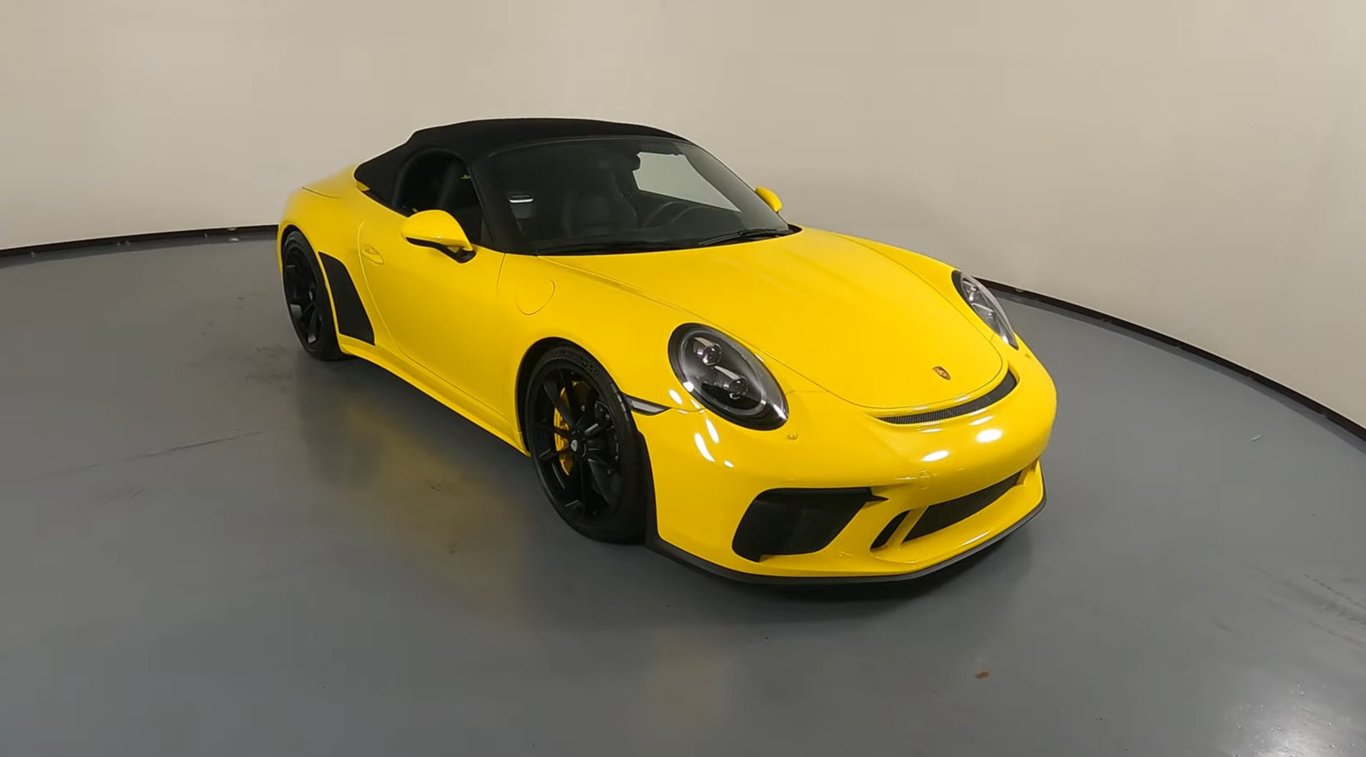 2019 Porsche 911 Speedster photo 2 of 21