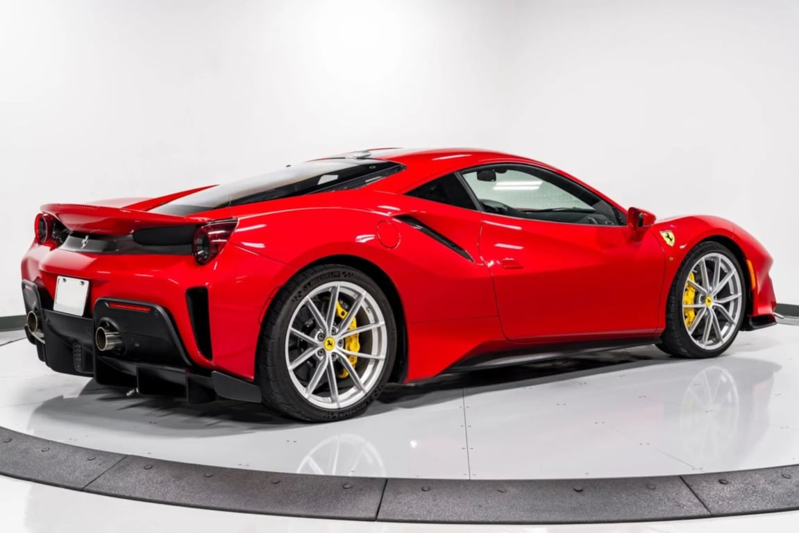 2020 Ferrari 488 Pista photo 8 of 51
