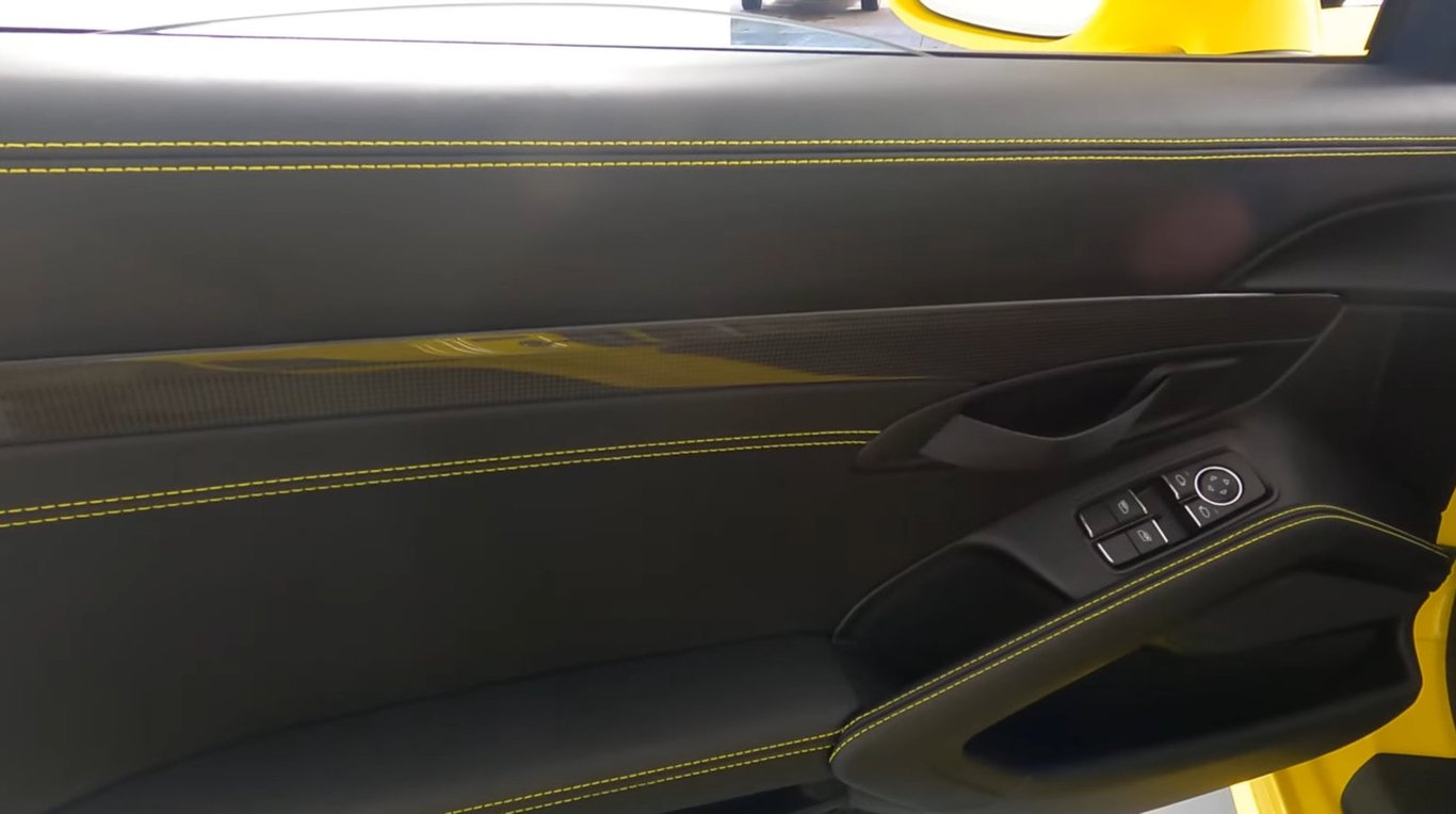 2019 Porsche 911 Speedster photo 17 of 21