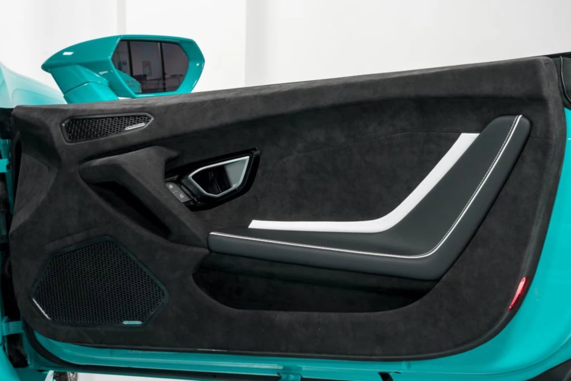 2023 Lamborghini Huracan Tecnica photo 7 of 55