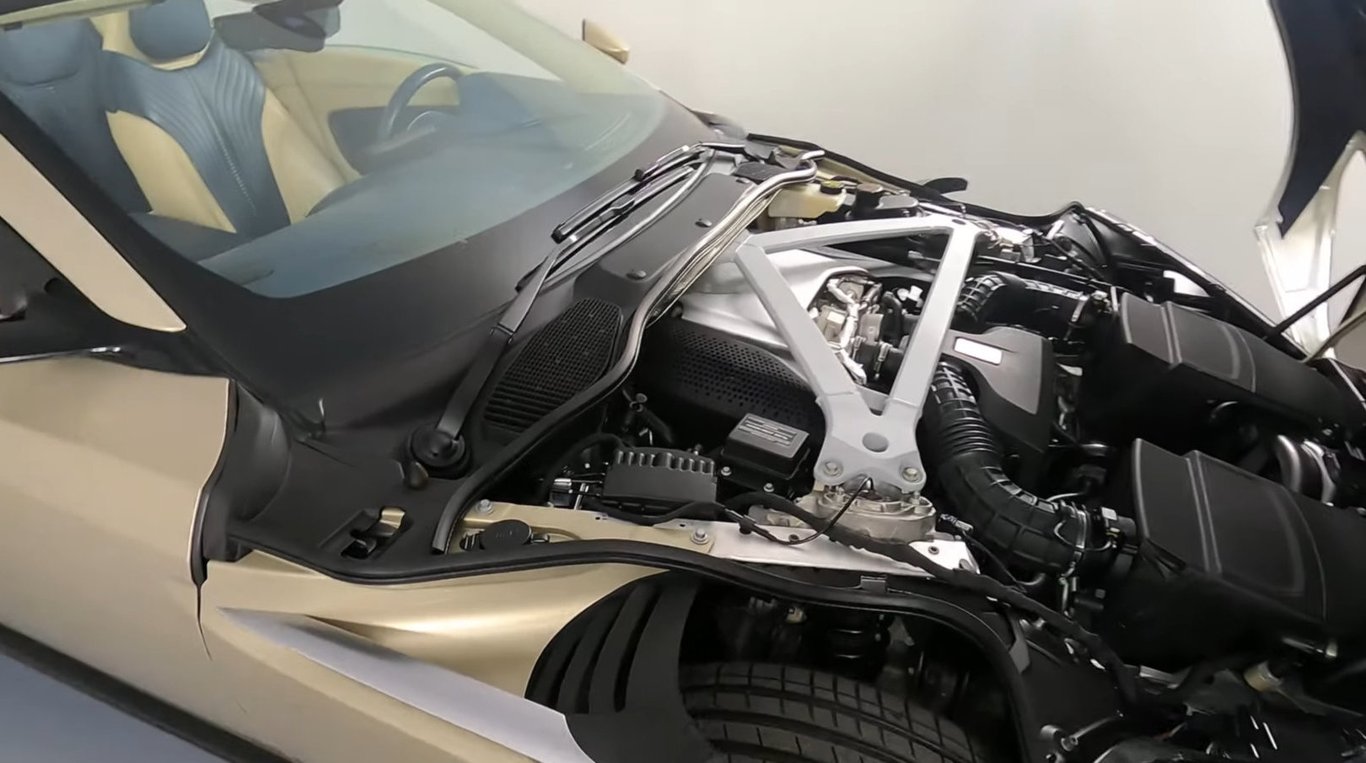 2019 Aston Martin DB11 Volante photo 32 of 33