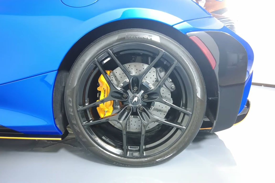 2022 McLaren 765LT Spider photo 7 of 20