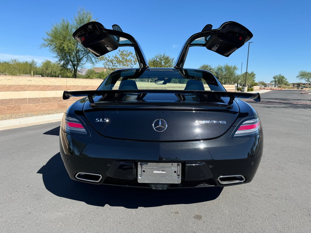 2015 Mercedes-Benz SLS-Class SLS AMG GT Final Edition photo 31 of 49