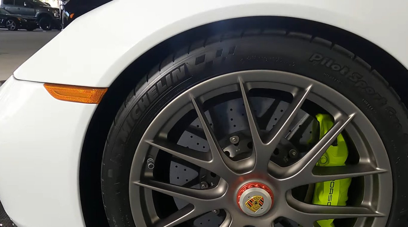2015 Porsche 918 Spyder Weissach photo 10 of 28