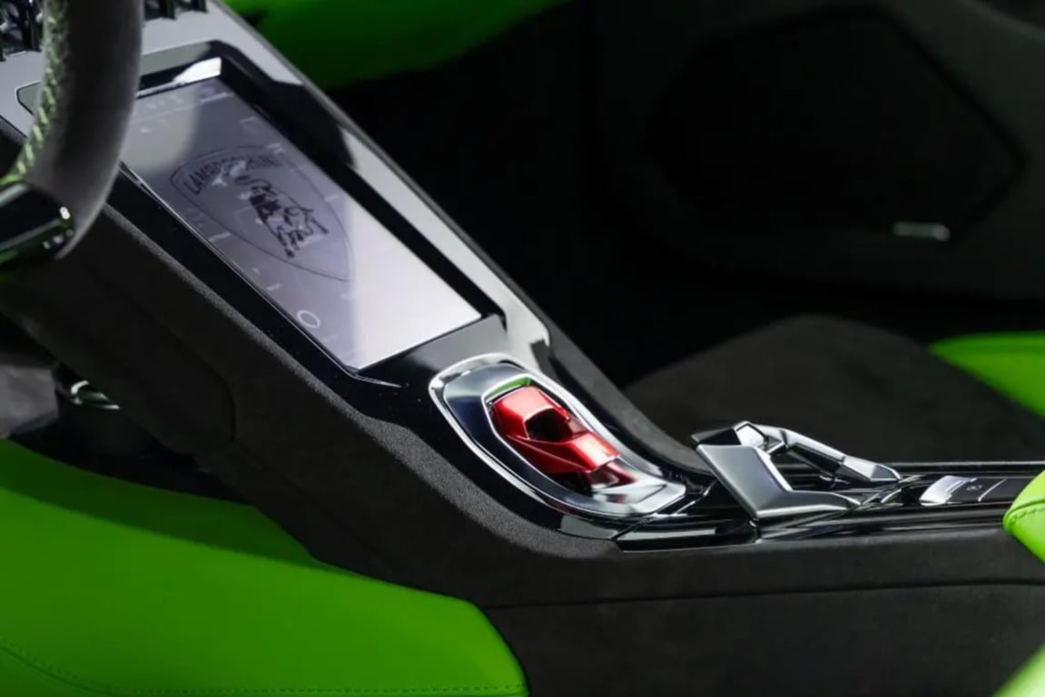 2024 Lamborghini Huracan Sterrato photo 9 of 22