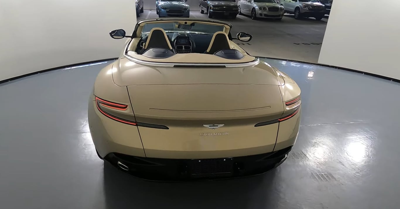 2019 Aston Martin DB11 Volante photo 4 of 33