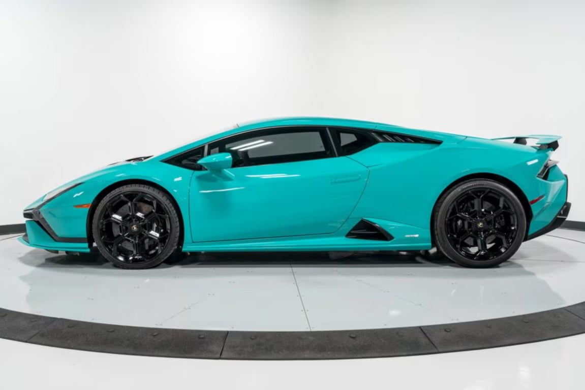 2023 Lamborghini Huracan Tecnica photo 17 of 55