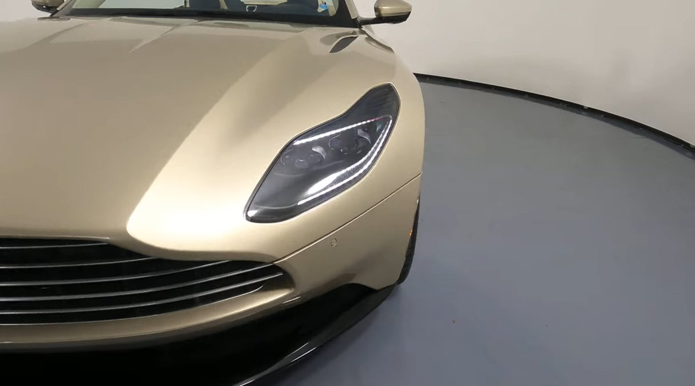 2019 Aston Martin DB11 Volante photo 7 of 33