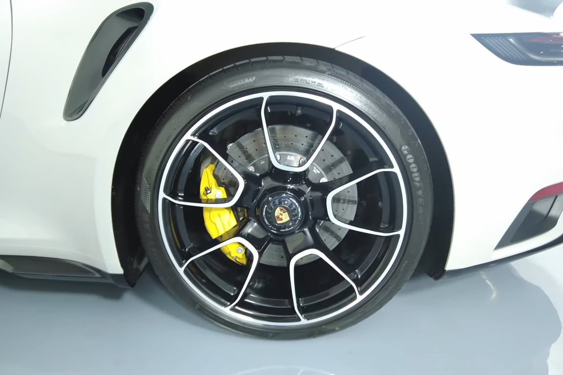 2023 Porsche 911 Turbo / Turbo S photo 6 of 18