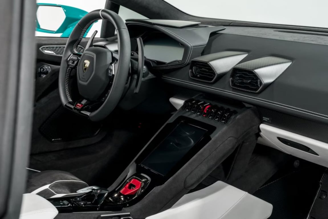 2023 Lamborghini Huracan Tecnica photo 15 of 55