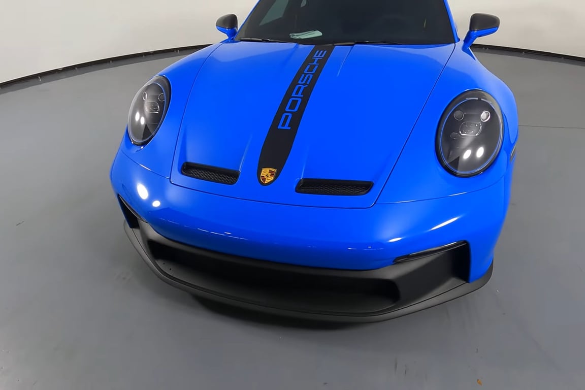2022 Porsche 911 GT3 photo 2 of 16