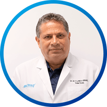 Dr. Luis Villanueva, MD. Traumatology and Orthopedics Specialist at Hospital CMQ in Puerto Vallarta & Riviera Nayarit