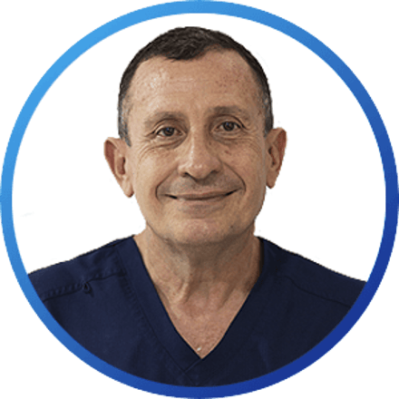 Dr. Adrían Malja, Cirujano Dentista