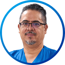 Dr. Alejandro Valadéz