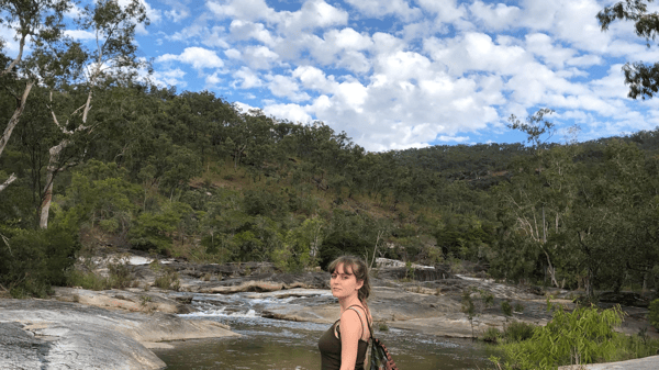 XHULIANA, Student Advisor Italia