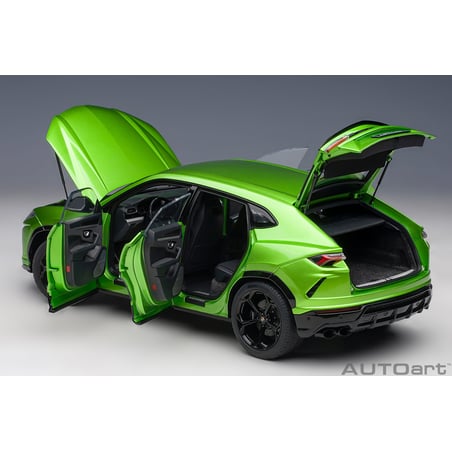 Autoart 1/18 Lamborghini Urus
