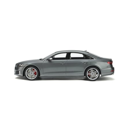 GT Spirit 1/18  Audi A8 S8 2020