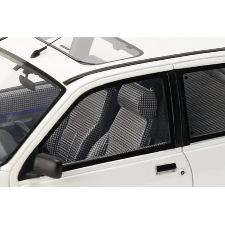 Otto Mobile 1/18 Ford Fiesta Mk3 XR2i 1989