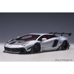 1/18 Lamborghini Aventador...